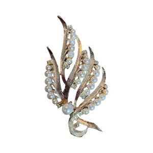 Vintage Faux Pearl Aurora Borealis Glass Accents Brooch Gold Tone